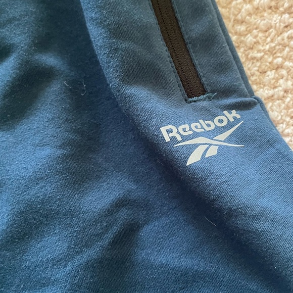 Reebok Men's Shorts - Picture 2 of 6